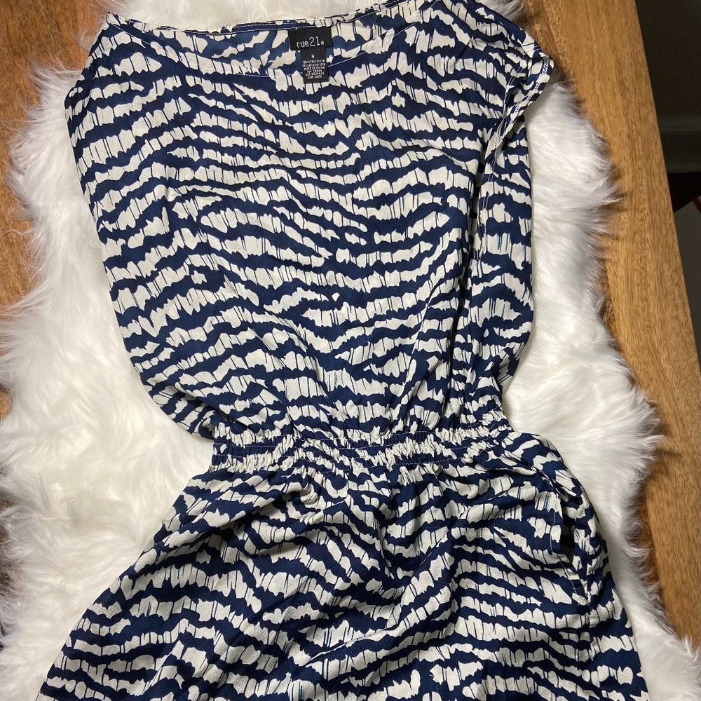 Rue 21 Blue and White printed dress
